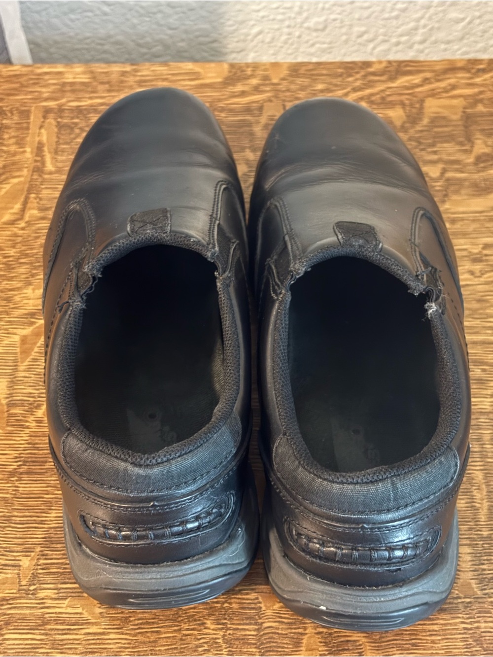 Red Wing Slip Resistant Work Shoes Men’s 8.5 D Black Leather Slip On Safety Work - Picture 5 of 9